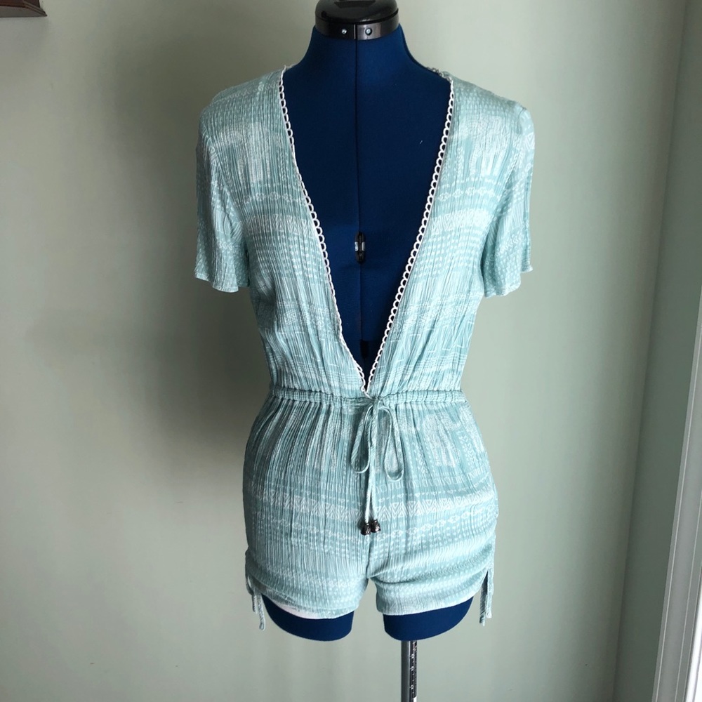 Seafoam green patterned romper